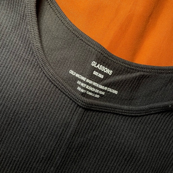 high neck ribbed crop top - Picture 3 of 5